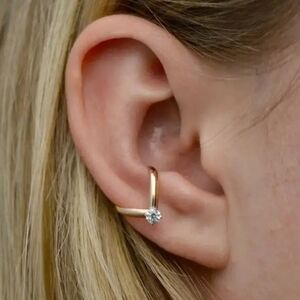 18 KT Gold and Crystal Hug Earring